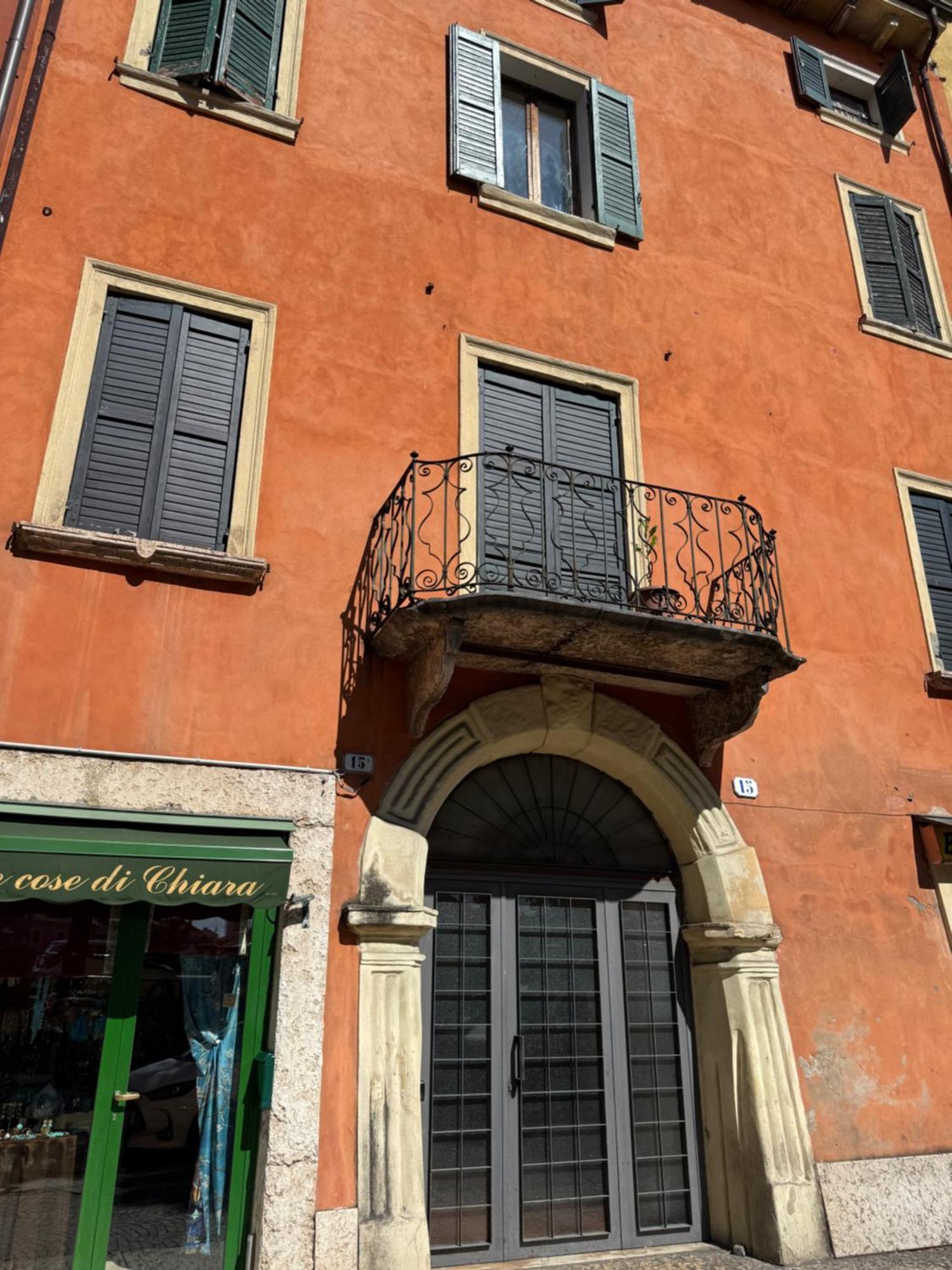 Vittoria Sull'adige * Verona